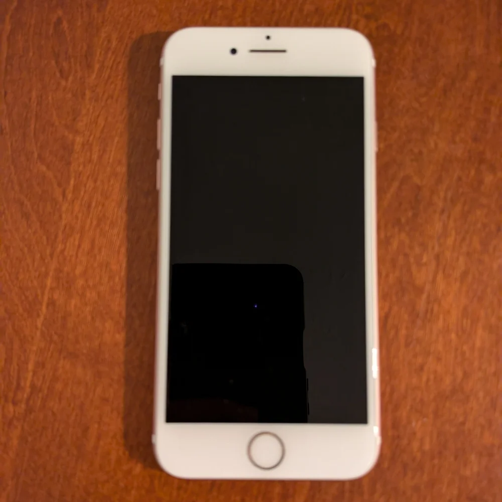 Apple iPhone 7 - Rose Gold